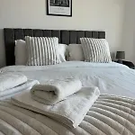 Minster Icona 250 Free Parking & Gym York