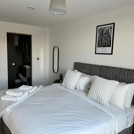 Minster Icona 250 Free Parking & Gym Apartament York