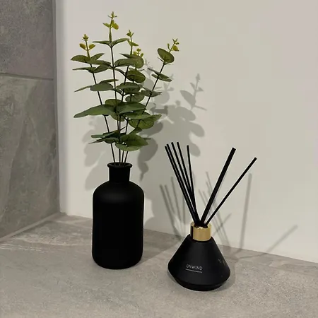 Minster Icona 250 Free Parking & Gym