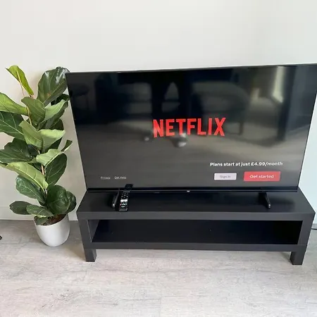 Minster Icona 250 Free Parking & Gym *