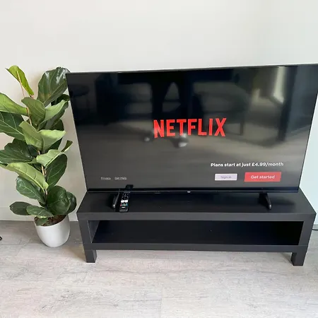 Minster Icona 250 Free Parking & Gym *