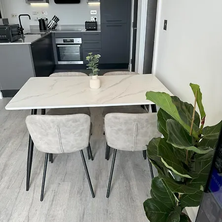 Apartament Minster Icona 250 Free Parking & Gym *